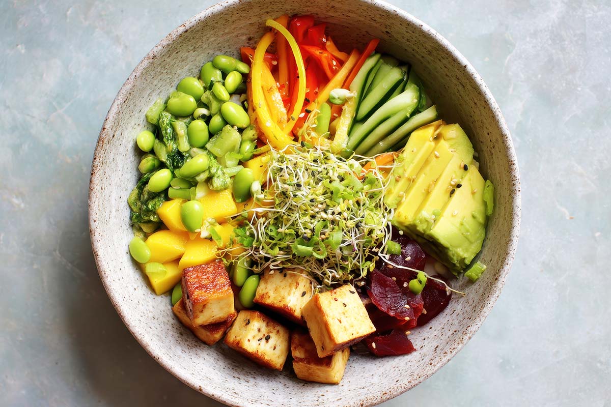 Bowl-vegetarania-Tofu-edamame-mango-AS