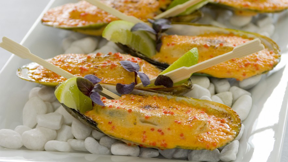 Cozze verdi con salsa dinamite